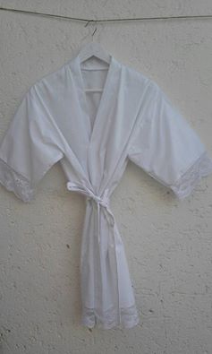 cotton-&amp-lace-robe-